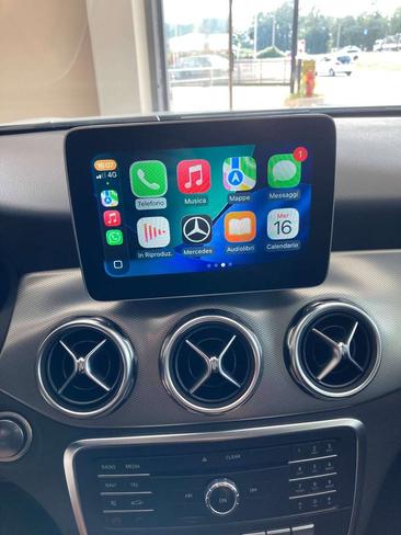 Mercedes GLA 180 — photo 14