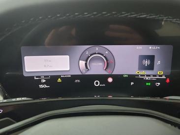 Audi Q3 TDI — photo 17