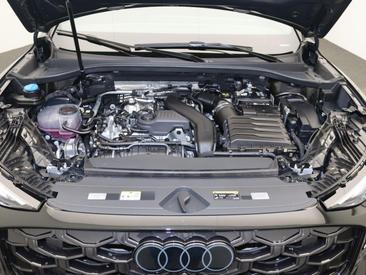 Audi Q3 TFSI — photo 16