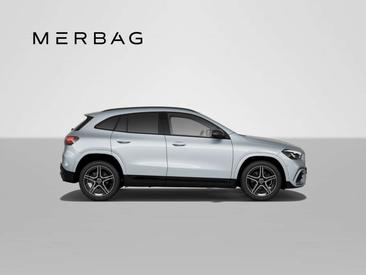 Mercedes GLA 180 — photo 2