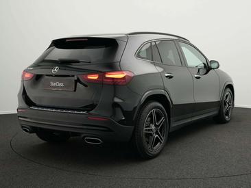 Mercedes GLA 180 — photo 2