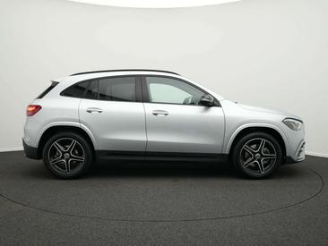 Mercedes GLA 180 — photo 5
