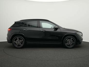 Mercedes GLA 180 — photo 4