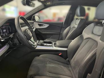 Audi Q8 50 TDI Quattro — photo 10