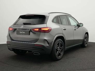 Mercedes GLA 180 — photo 4