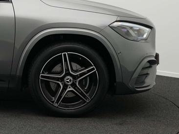 Mercedes GLA 180 — photo 8