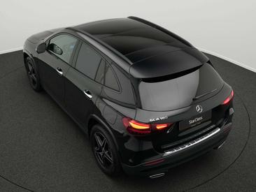 Mercedes GLA 180 — photo 12