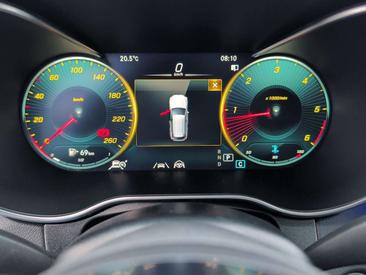 Mercedes GLC 300 D — photo 17