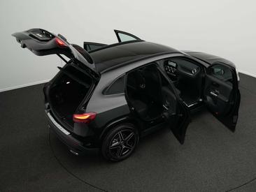 Mercedes GLA 180 — photo 14