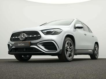 Mercedes GLA 180 — photo 10