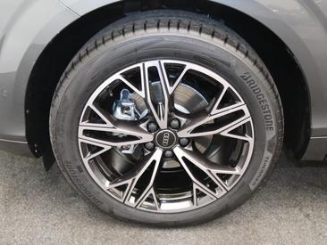 Audi Q3 TFSI — photo 17