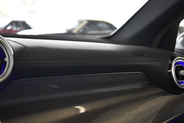 Mercedes GLC 300 E — photo 31
