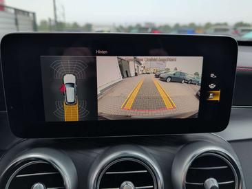 Mercedes GLC 300 D — photo 20