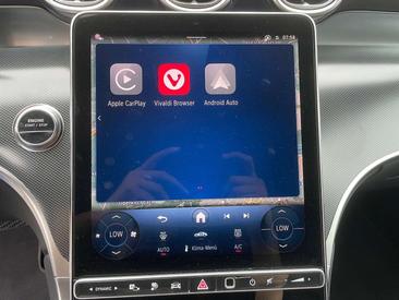 Mercedes GLC 300 De — photo 18