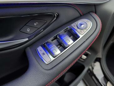 Mercedes GLC 300 D — photo 25