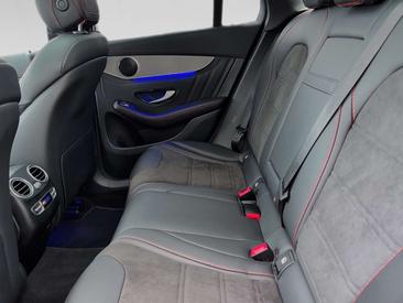 Mercedes GLC 300 D — photo 26