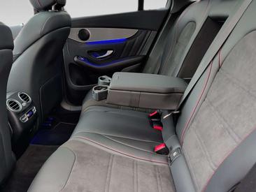 Mercedes GLC 300 D — photo 27