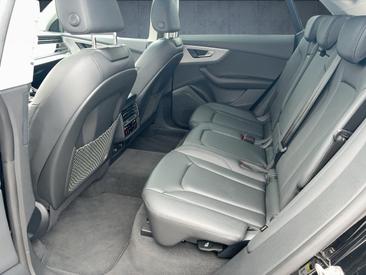 Audi Q8 55 TFSI Quattro — photo 13