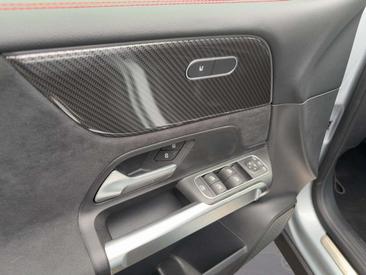 Mercedes GLB 200 — photo 10