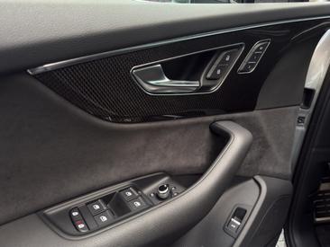 Audi Q7 Competition Plus 50 TDI Quattro — photo 17
