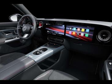 Mercedes GLB 350 4MATIC — photo 11