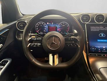 Mercedes GLC 400 E — photo 12