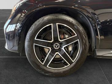 Mercedes GLC 400 E — photo 14