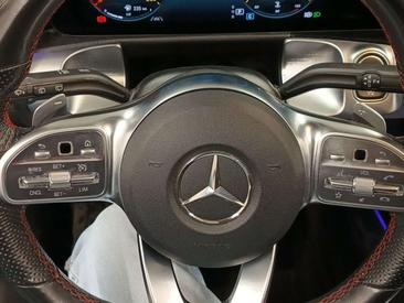 Mercedes GLB 180 D — photo 9