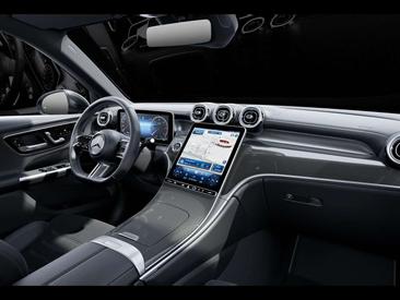 Mercedes GLC 300 D — photo 11