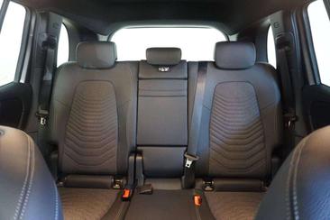 Mercedes EQB 250 — photo 10