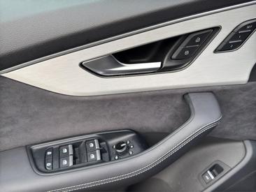 Audi Q7 50 TDI Quattro — photo 13