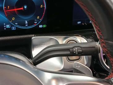Mercedes GLB 180 D — photo 13