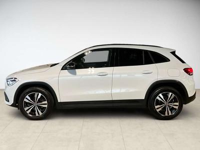 Mercedes GLA 200