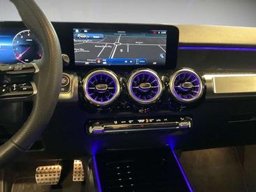 Mercedes GLB 180 — photo 13