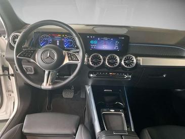Mercedes EQB 250 — photo 9