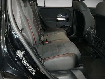 Mercedes GLB 200d — photo 11
