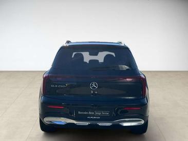 Mercedes GLB 250 — photo 5