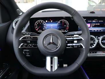 Mercedes GLA 250e — photo 15