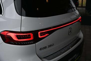 Mercedes EQB 350 4MATIC — photo 21