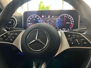 Mercedes Classe C Berline 300 E — photo 29