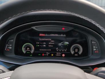 Audi Q7 TFSI E E Quattro — photo 9
