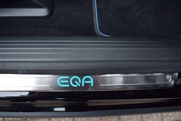Mercedes EQA 250 — photo 10