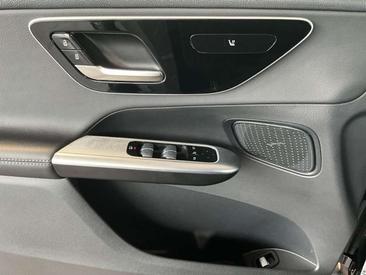 Mercedes GLC 220 D — photo 12