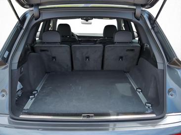 Audi Q7 TFSI E E Quattro — photo 11