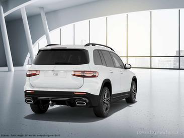 Mercedes GLB 220 — photo 10