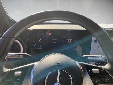 Mercedes GLB 250 — photo 12