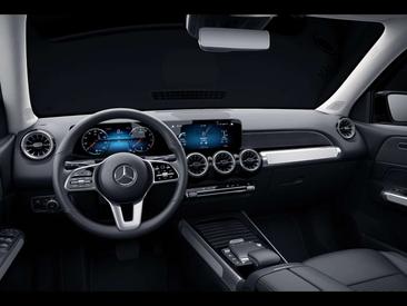 Mercedes GLB 200 — photo 8