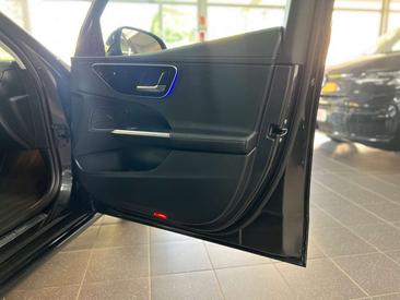 Mercedes Classe C Berline 300 E — photo 37