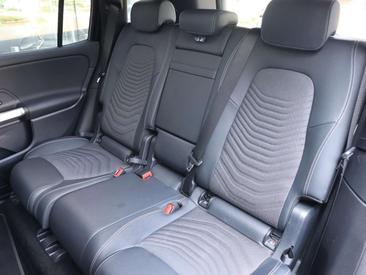 Mercedes EQB 250 — photo 10