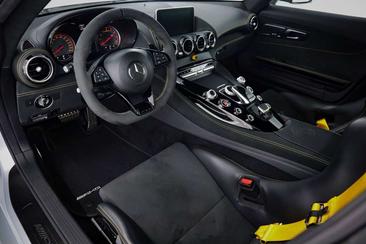 Mercedes AMG GT R — photo 9